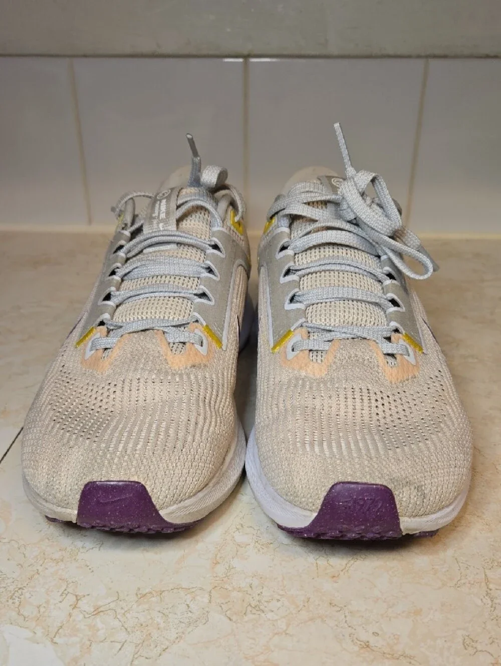 Nike Air Zoom Pegasus 40 Guava Ice/Vivid Purple Running Shoes - Picture 2 of 9